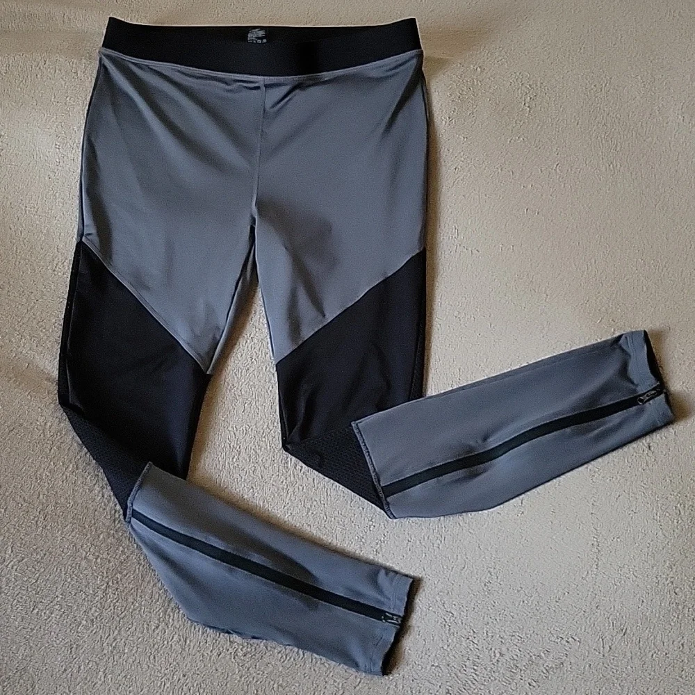 HUE pull on Leggings